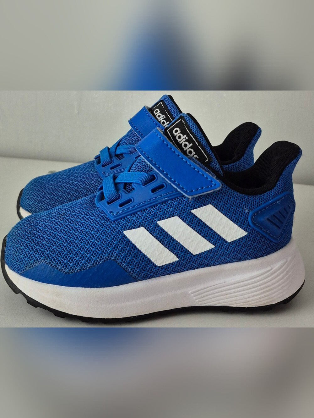 adidas Kids Royal Blue & White Velcro Athletic Sneakers Toddler 6 K BOYS
